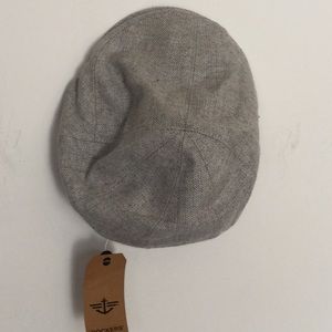 NWT mens dockers gray hat size M/L